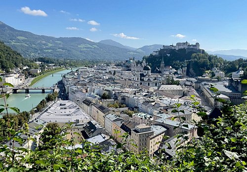 Blick auf die Festspielstadt Salzburg. (Archivbild) - © Anita Arneitz/dpa-tmn