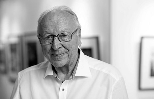 Der Fotograf Thomas Billhardt starb im Alter von 87 Jahren. (Archivbild) - © Marijan Murat/dpa