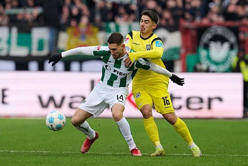Sehr umkämpft war das Aufsteigerduell zwischen Münster und Ulm. - © Bernd Thissen/dpa
