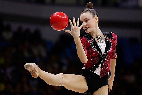 Virtuos mit dem Ball: Darja Varfolomeev. - © Bruna Prado/AP/dpa