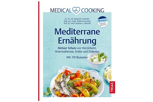 «Mediterrane Ernährung. Aktiver Schutz vor Herzinfarkt, Arteriosklerose, Krebs und Diabetes. Mit 110 Rezepten», Benjamin Seethaler, Bettina Snowdon, Stephan C. Bischoff, Trias Verlag, 184 Seiten, 26 Euro, ISBN: 978-3-432-11685-3. - © TRIAS Verlag/dpa-tmn