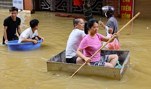 Das Wasser in Vietnam stand teilweise meterhoch (Handout). - © Uncredited/VNA/XinHua/dpa