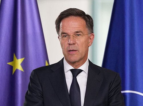 Rutte sieht es als unvermeidbar an, dass das Thema Gebietsabtretungen auf den Tisch kommen wird. (Archivfoto) - © Soeren Stache/dpa