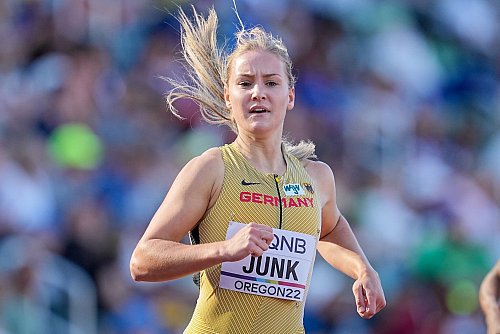 Sophia Junk verbesserte ihre persönliche Bestmarke über die 200 Meter bei der Team-EM in Madrid um 0,34 Sekunden. - © Michael Kappeler/dpa