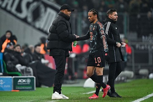 Glücklos in Gladbach: Leroy Sané Verbleib wird als nicht so entscheidend eingestuft - © Federico Gambarini/dpa