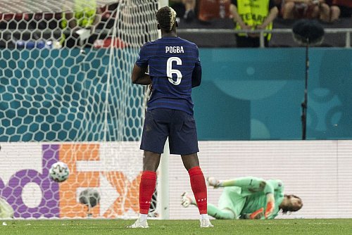 Pogba kehrt zurück auf die große Fußball-Bühne. - © Jean-Christophe Bott/KEYSTONE/dpa