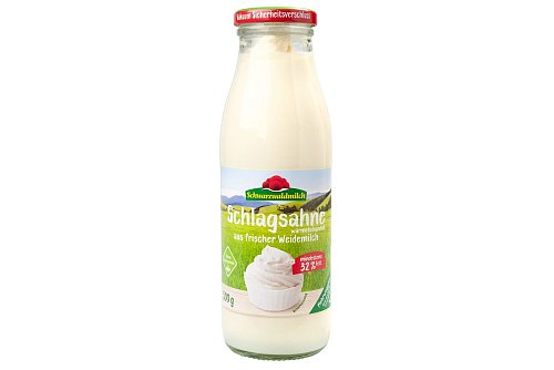 Die Schwarzwaldmilch Schlagsahne aus frischer Weidemilch bekam die Bestnote 1,7. - © Ralph Kaiser/Stiftung Warentest/dpa-tmn