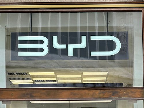 BYD aus China steigert seine Verkäufe in Europa. - © Benedikt von Imhoff/dpa