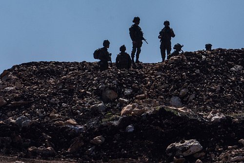 Die israelische Armee hat sich weitgehend aus dem Südlibanon zurückgezogen. - © Ariel Schalit/AP/dpa