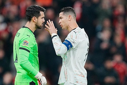 Konnte Portugal nicht helfen: Cristiano Ronaldo (r) - © Liselotte Sabroe/Ritzau Scanpix Foto/AP/dpa