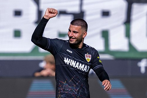 Traf zuletzt sowohl im Nationalteam als auch für den VfB: Stürmer Deniz Undav. - © David Inderlied/dpa