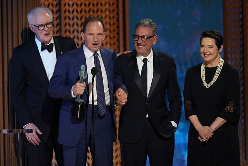 «Conclave» ist laut Schauspiel-Gilde der Film mit dem besten Ensemble. - © Chris Pizzello/Invision via AP/dpa