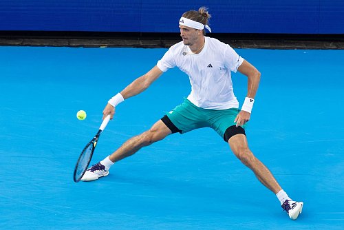 Noch ein körperliches Problem: Zverev hatte in den vergangenen Wochen Rückenschmerzen. (Archivbild) - © Wally Nell/ZUMA Press Wire/dpa