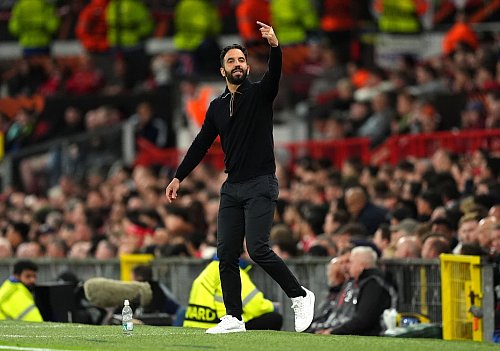Ruben Amorim erlebte mit Manchester United den schlechtesten Start eines Trainer seit über 100 Jahren. - © Martin Rickett/PA Wire/dpa