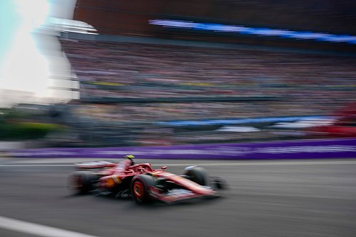 Rast Ferrari zum WM-Titel? - © Moises Castillo/AP/dpa