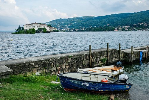 Die Idee, einen Steg von der Isola dei Pescatori zur Isola Bella zu bauen, wurde verworfen. - © Florian Sanktjohanser/dpa-tmn