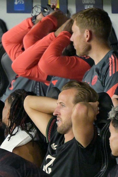 Nach seinem nächsten Doppelpack durfte Harry Kane die letzte halbe Stunde entspannt von der Bank aus zuschauen. - © Peter Kneffel/dpa