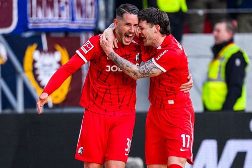 Traf per Freistoß zum 2:0 für Freiburg: Kapitän Christian Günter (l.). - © Tom Weller/dpa