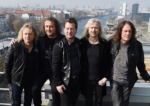 Eine Band, viele Besetzungen: Die Rocker von Karat. - © Jens Kalaene/dpa-Zentralbild/dpa