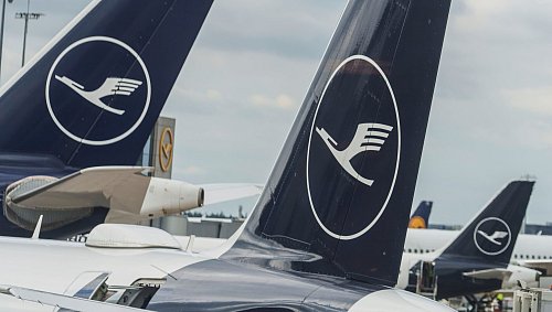 Lufthansa will Kurz- und Mittelstrecken außerhalb der Kernmarke günstiger fliegen. - © Andreas Arnold/dpa