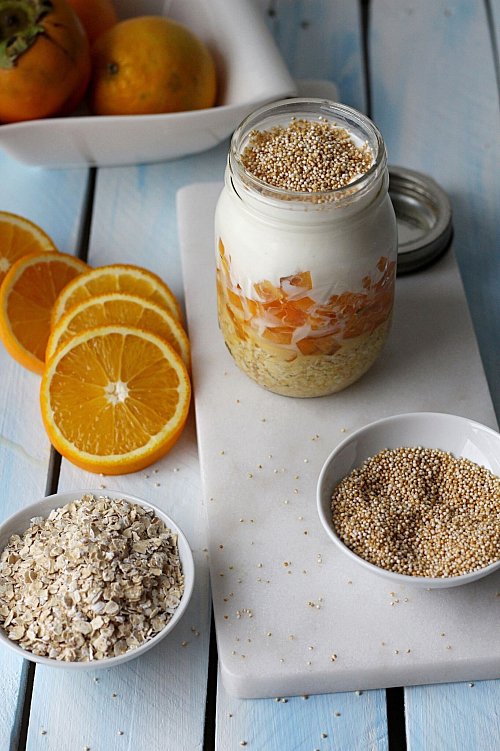Overnight Oats versorgen den Körper mit Proteinen und Ballaststoffen. - © Mareike Pucka/biskuitwerkstatt.de/dpa-tmn