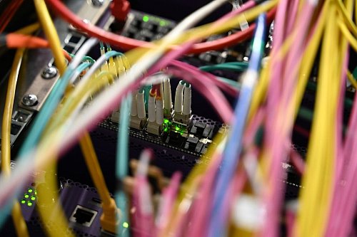 Das Verfahren wird von der Zentralstelle für Cybercrime Nordrhein-Westfalen bei der Staatsanwaltschaft Köln geführt. (Symbolbild) - © Helena Dolderer/dpa