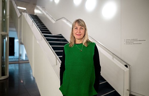 Queere Kunst ist nach Ansicht der Kuratorin Anke Kempkes keine einheitliche Bewegung, sondern eine Vielfalt von Stilen, Themen und Haltungen. - © Fabian Strauch/dpa