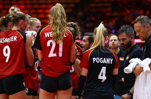Bregoli (M.) kann mit seinem ersten Sommer als Bundestrainer zufrieden sein. - © Sun Weitong/XinHua/dpa