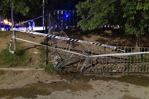 Die Polizei nahm die Unfallfahrerin fest. - © Xavi Hurtado/Europa Press/dpa
