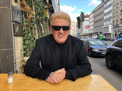 «Nun ist Zahltag!»: Heino freute sich über das Urteil. (Archivfoto) - © Frank Christiansen/dpa