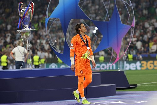 Yann Sommer hofft auf einen Erfolg bei der Club-WM. - © Christian Charisius/dpa