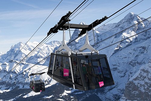 Steile Sache: Im Wintersportgebiet Mürren-Schilthorn im Berner Oberland eröffnet die laut Schweiz Tourismus steilste Seilbahn der Welt. - © Schilthornbahn AG/dpa-tmn