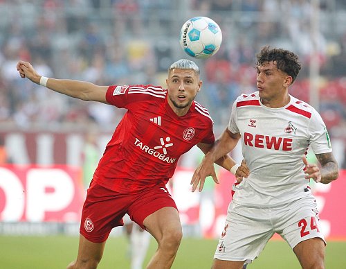 Düsseldorf holt ein spätes Remis im Derby gegen Köln. - © Roland Weihrauch/dpa