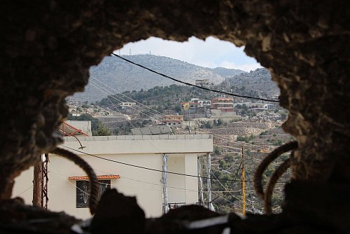 Die Waffenruhe zwischen Israel und der Hisbollah-Miliz im Libanon steht weiter auf wackeligen Beinen. (Archivbild) - © Taher Abu Hamdan/XinHua/dpa