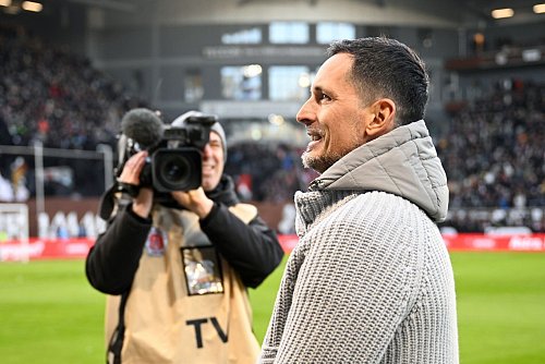 Hofft auf Marmoushs Verbleib: Frankfurts Trainer Dino Toppmöller. - © Gregor Fischer/dpa
