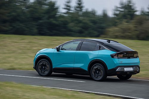 Kleiner Kompakter: Die etwas kleinere Baugröße hat Nissan effizient ausgenutzt - zum Wohl der Insassen. - © Nissan/dpa-tmn