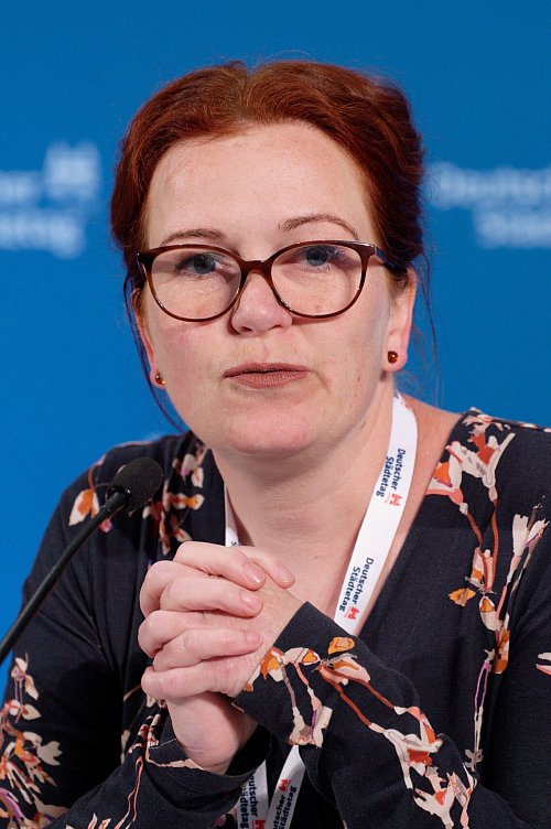 Katja Dörner gehört zu den drei Grünen, die bei der Kommunalwahl 2020 erstmals einen OB-Posten in NRW erobern konnten. (Archivbild) - © Henning Kaiser/dpa