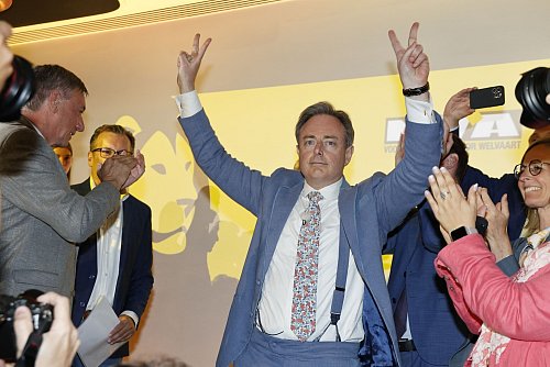 Neuer Regierungschef Belgiens wird der N-VA-Vorsitzende Bart De Wever. (Archivbild) - © Nicolas Maeterlinck/Belga/dpa