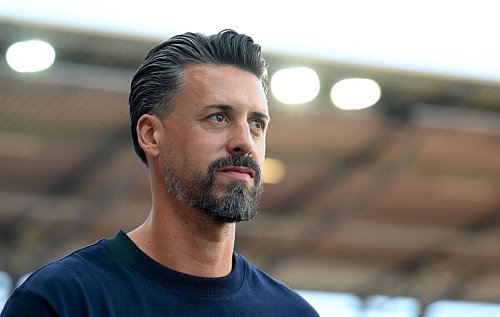 Bundesliga-Debütant: Augsburg-Trainer Sandro Wagner - © Hendrik Schmidt/dpa
