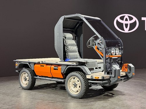 Fahrzeug aus dem Baukasten: Der IMV Origin von Toyota ist nur ein Grundgerüst und kann von den Kunden individuell auf- und ausgebaut werden. - © Thomas Geiger/dpa-tmn