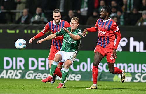 Marco Grüll brachte Werder früh in Führung. - © Carmen Jaspersen/dpa