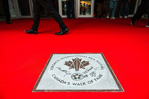 Mit Spannung erwartet werden auch Weltpremieren aus Deutschland. - © Laura Proctor/The Canadian Press/AP/dpa