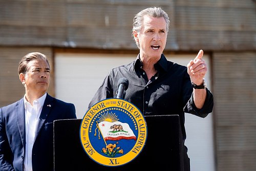 Kaliforniens Gouverneur Gavin Newsom hält das Vorgehen der Trump-Regierung für rechtswidrig. - © Noah Berger/AP/dpa