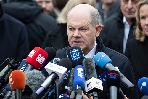 Scholz kündigte Aufklärung an. - © Sebastian Kahnert/dpa