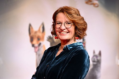 Für Autorin Margit Auer benötigt der kreative Prozess keinerlei Technik. - © Tobias Hase/dpa