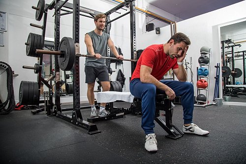 Sport lenkt vom Liebeskummer ab? Meist nur anfangs. Besser ist es, sich auch dem Schmerz zu stellen. - © Christin Klose/dpa-tmn