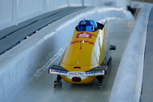 Francesco Friedrich hat bei der Viererbob-WM in Lake Placid gleich im ersten Lauf die Bestzeit geschafft. - © Seth Wenig/AP/dpa