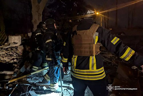 Die südostukrainische Großstadt Krywyj Rih wird immer wieder vom russischen Militär mit Gleitbomben angegriffen. - © Staatlicher Zivilschutzdienst De/dpa