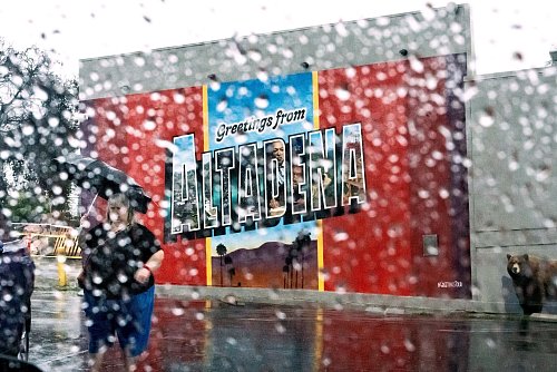 Am Samstag erreichte der Regen in Südkalifornien seinen Höhepunkt. - © Noah Berger/FR34727 AP/AP/dpa
