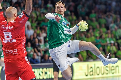 Berlins Trumpf im Titelkampf: Welthandballer Mathias Gidsel. - © Andreas Gora/dpa
